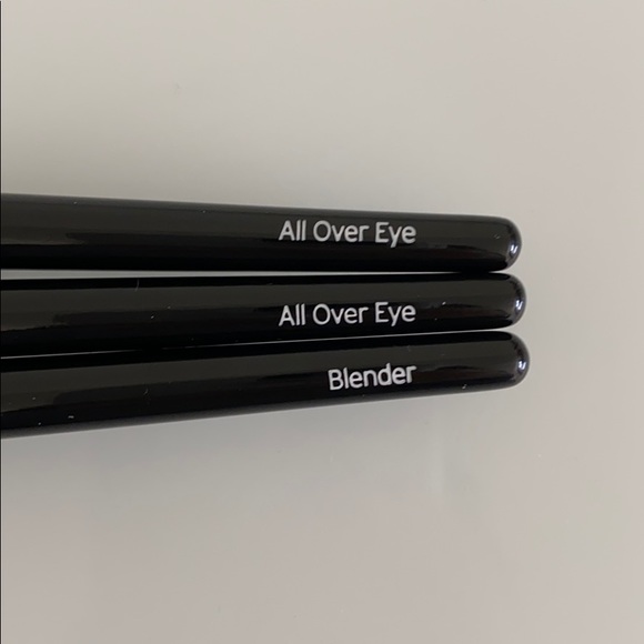 Nordstrom - 3 Makeup Brushes - Picture 6 of 8